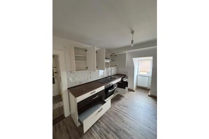 Sanierte 2-Zimmer Dachgeschosswohnung in Gemünden am Main