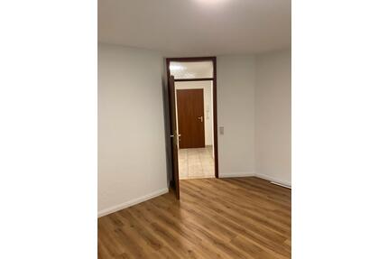 Charmante 2 Zimmer-Wohnung mit Garten in Günterstal & top Anbindu - Freiburg im Breisgau Brühl