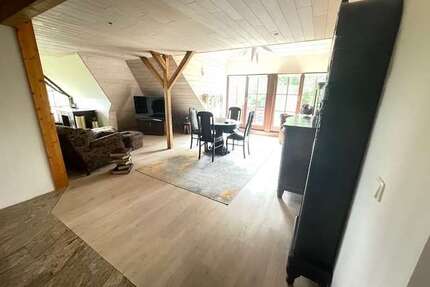 Haus zum Kaufen in Zwickau 280.000,00 € 153.17 m²