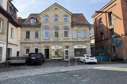 Attraktive Gewerbefläche in Bayreuth - große helle Fensterfront & separater Lagerraum
