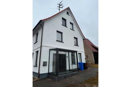 EINZIMMERWOHNUNG ZU VERMIETEN - 450,00&nbsp;EUR Kaltmiete, ca.&nbsp; 32,00&nbsp;m&sup2; in Winterlingen (PLZ: 72474)