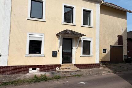 Renovierungsbedürftiges Haus mit Potenzial - Losheim am See