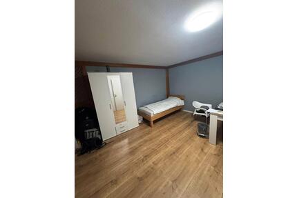 WG-Zimmer, Wohnung, Zimmer, - 470,00&nbsp;EUR Kaltmiete, ca.&nbsp; 15,00&nbsp;m&sup2; in Balingen (PLZ: 72336)