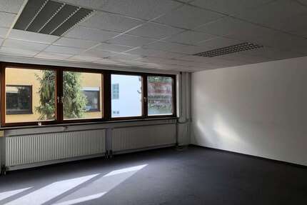 Büro in Stuttgart 1.950,00 € 250 m²