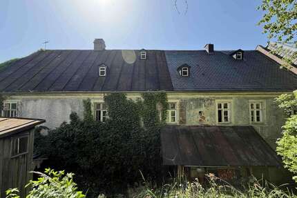 Haus zum Kaufen in Thierstein 69.000,00 € 138 m²