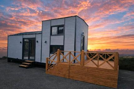 Modernes Tiny House (Musterhaus) mit Terrasse – sofort verfügbar - Dautphetal