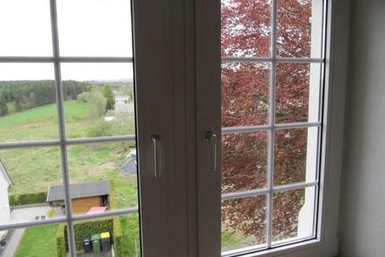 Helle 3-Zimmer-DG-Wohnung 70qm in Halver zu vermieten