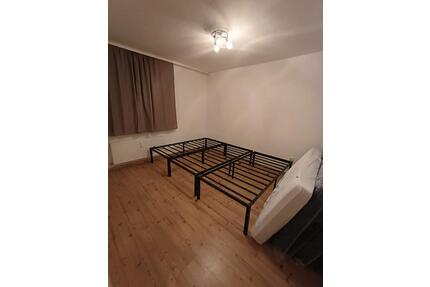 Wg-Zimmer mit 10 qm für eine Person - nur Frauen - ab März - Hamburg Harburg