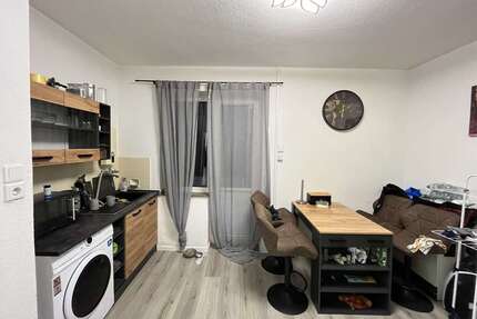 Wohnung zum Kaufen in Düsseldorf 185.000,00 € 51.48 m²