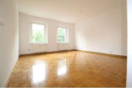 Wohnung zum Kaufen in Rochlitz 49.000,00 € 62 m²