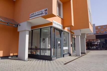 Gewerbefläche für Kosmetik, Praxis oder Büro in Top-Lage von Salzgitter Lebenstedt. Modern & renoviert