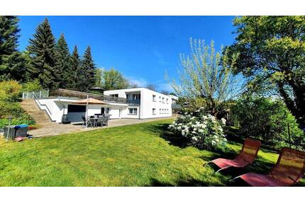 Besonderes saniertes 1-2 Familienhaus, großer Garten mit Privatsphäre und Weitblick. - Neudenau Herbolzheim