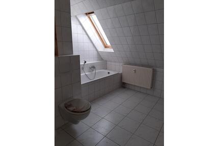 Gemütliche 3-Zimmer-Wohnung mit Blick auf das historische Rathaus - Eisenberg