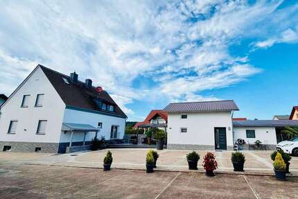 Haus zum Kaufen in Oberhaid 489.000,00 € 219 m²