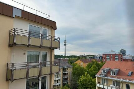 Stilvoll möblierte 1-Zi.-Wohnung mit Balkon, befristet bis 30.09. - München Maxvorstadt