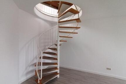Helle, freundliche Zweiraumwohnung mit Balkon - Calbe (Saale)