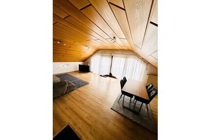 Helle 3-Zimmer Wohnung 80qm mit Einbauküche und Stellplatz - Laupheim