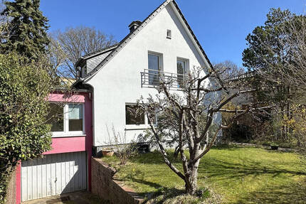 Haus in Bestlage: zentral, ruhig, viel Grün - Hamburg Poppenbüttel