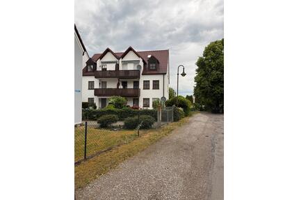 Provisionsfrei - 3ZKB 1.OG in Königsbrunn mit Balkon & Tiefgarage