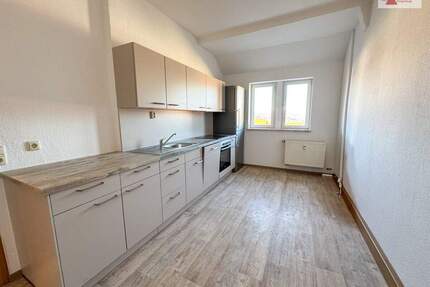 Großzügige 5-Raum-Wohnung auf dem Zeller Berg über den Dächern von Aue - Aue-Bad Schlema