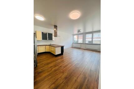 Schöne neu sanierte Wohnung in Waldmohr - Bruchmühlbach-Miesau