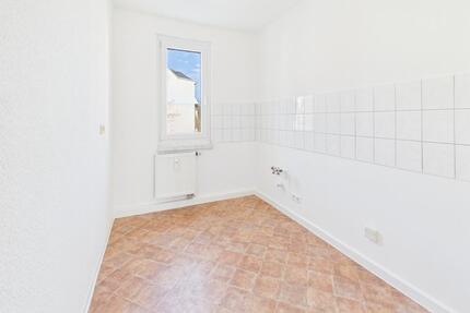 Stilvolle, frisch renovierte Wohnung mit Balkon fürs persönliche Sonnenbad - Chemnitz Hilbersdorf