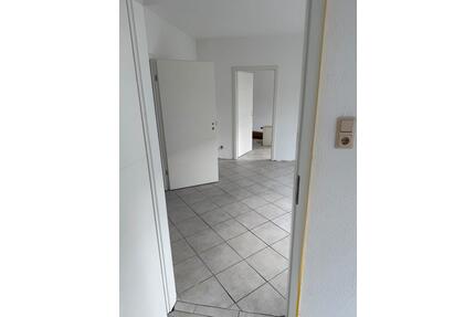 Erdgeschoss Wohnung komplett renoviert Stadt nah - Bebra