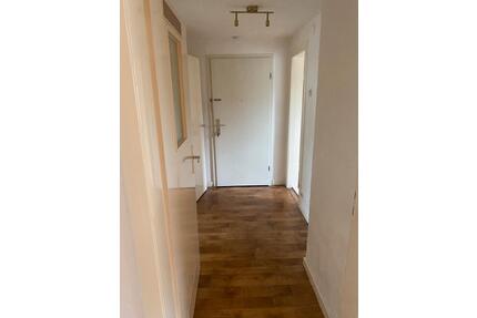 Wohnung zu vermieten - 400,00&nbsp;EUR Kaltmiete, ca.&nbsp; 49,00&nbsp;m&sup2; in Gummersbach (PLZ: 51643)