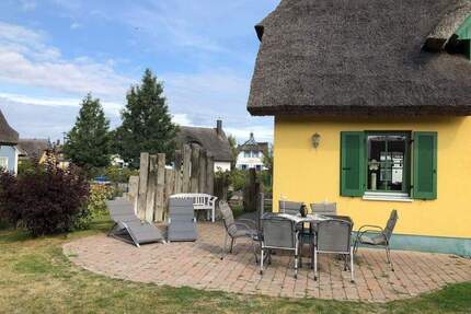 Reethaus in TOP Lage bis 6 Personen mit Kamin Waschmaschine ca 150 m zur Ostsee komplett eingerichtet - Glowe