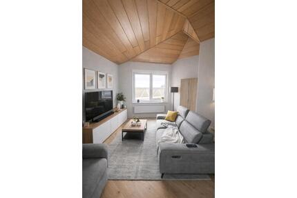 ** Renovierungsbedürftige 45 Zimmer Wohnung mit Garten,Garage ** - Meißenheim