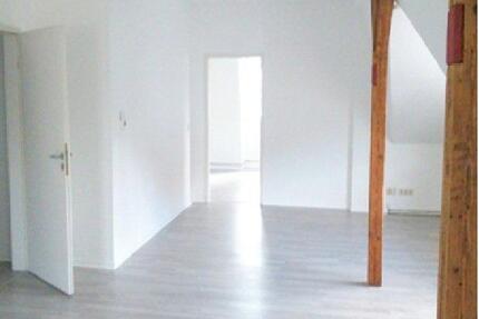 140m² DG-Wohnung inkl. Küche und Balkon in historischer Villa - Herford