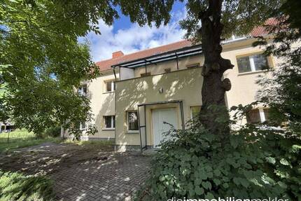 Großes Mehrfamilienhaus mit vielfältigen Nutzungsmöglichkeiten zu verkaufen - Kasel-Golzig Jetsch