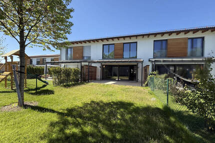 Modernes Reihenmittelhaus mit Südgarten & viel Platz - stilvoll wohnen in Kirchheim - Kirchheim bei München