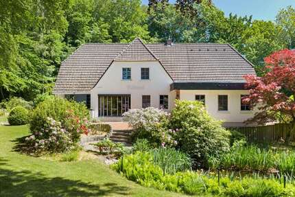 Haus zum Kaufen in Mittelangeln 529.000,00 € 244 m²