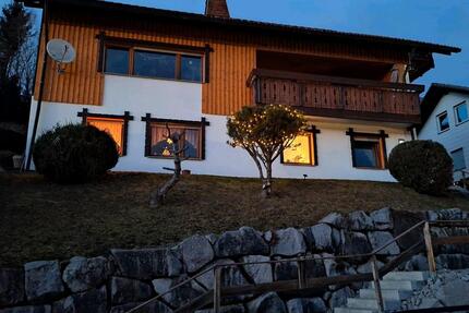 Einfamilienhaus mit Einliegerwohnung in Vöhrenbach