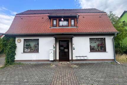 Haus zum Kaufen in Schwepnitz 199.000,00 € 180 m²