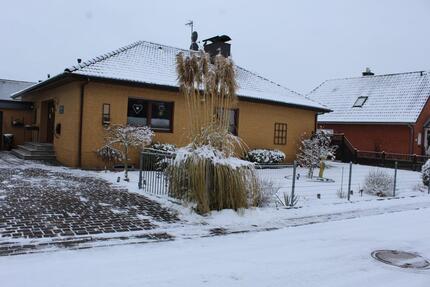 Walmdach-Winkelbungalow - 399.000,00&nbsp;EUR Kaufpreis, ca.&nbsp; 114,00&nbsp;m&sup2; in Kutenholz (PLZ: 27449)