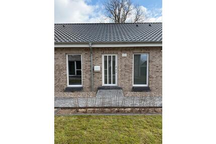 Reihenmittelhaus ebenerdig Neubau in Wees