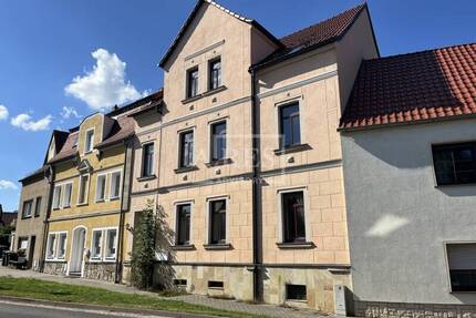 Kleines Mehrfamilienhaus in Strehla für 415 EURm²