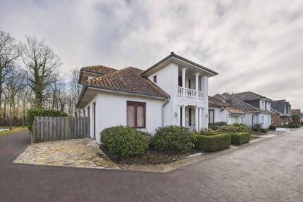 Großzügiges Architektenhaus mit Panorama-Gartenblick in Bestlage - Bad Rothenfelde