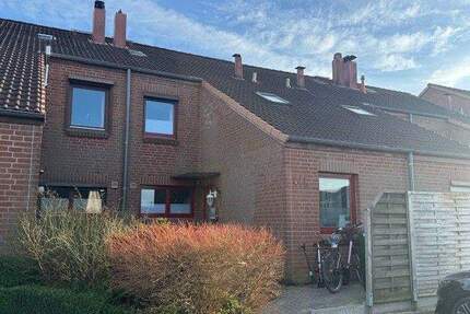 Ihr neues Zuhause: Reihenmittelhaus in Schönberg zu vermieten - OTTO STÖBEN GmbH