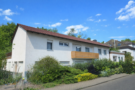 Haus zum Kaufen in Obertshausen 1.300.000,00 € 279.1 m²