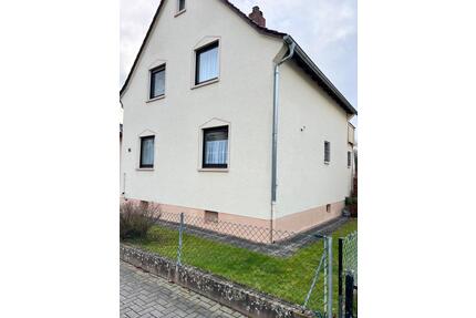 Verkaufe schönes Einfamilienhaus in Niederbiel - Solms