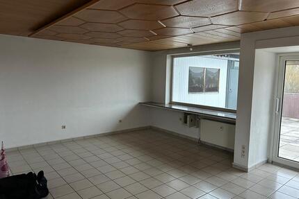 Wohnung auf 2 Etagen 125 m2 (5 Zimmer2 Bäder) - Bad Wildungen