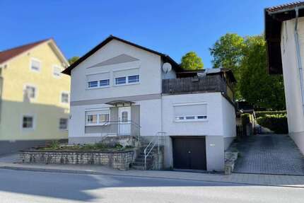 Haus zum Kaufen in Winzer 189.000,00 € 192.5 m²