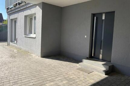 Moderne Wohnung mit eigenem Eingang zum Hof - Viernheim