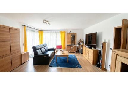 74 m², Terrasse und Garage – gepflegte 2-Zimmer-Wohnung in Baiersbronn