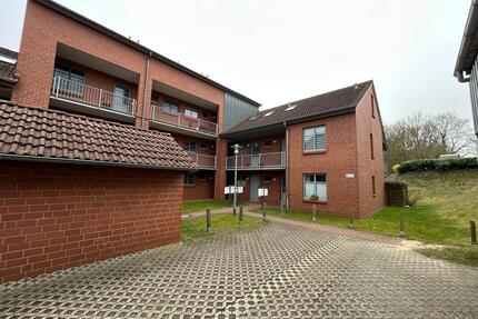 Helle 3,5-Zimmer-Wohnung mit Balkon und Carport in Marklohe