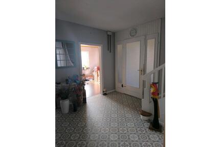 Haus mit Garten zur Miete - 1.800,00&nbsp;EUR Kaltmiete, ca.&nbsp; 210,00&nbsp;m&sup2; in Dornum (PLZ: 26553)