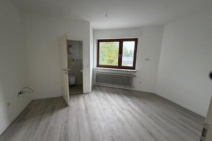 1-Zimmer-Wohnung (ca. 25 m²) zu vermieten 500€ Kalt, 600€ warm - Troisdorf